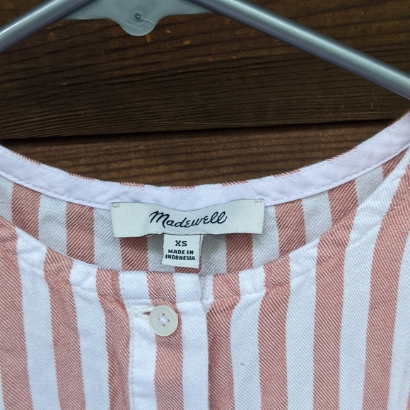Madewell woman's button down shirt sleeve blouse with ruffled bottom - Picture 5 of 7